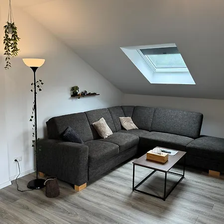 Waldzauber - Moderne Im Gruenen